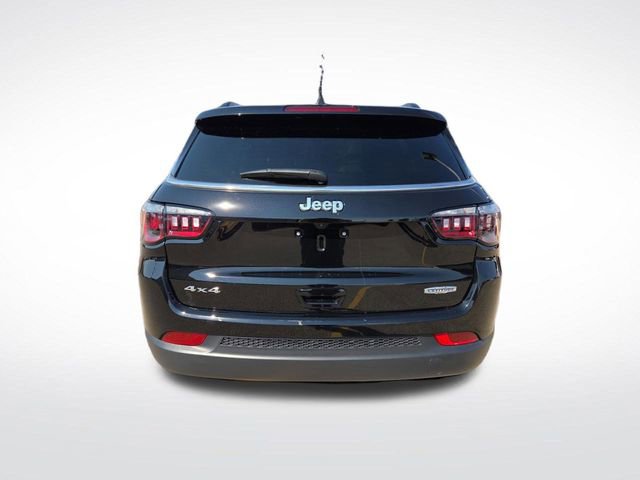 Used 2025 Jeep Compass Latitude w/ Sun & Sound Group image 14