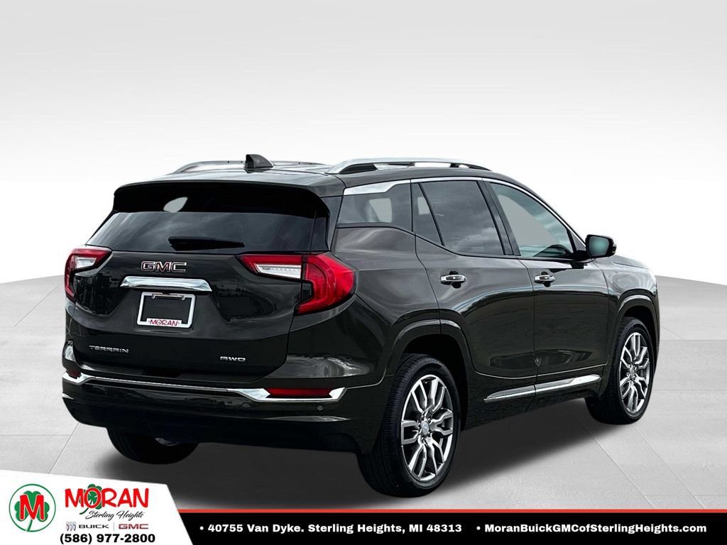 Certified 2023 GMC Terrain Denali w/ Denali Premium Package AWD/4WD image 4