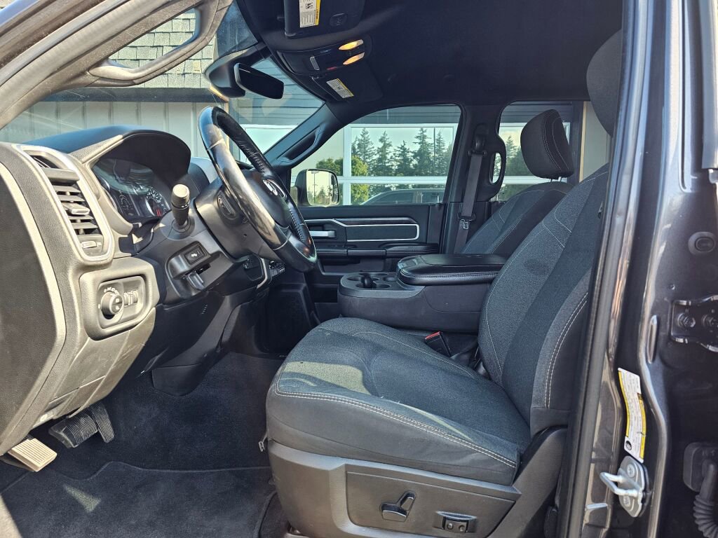 Used 2019 RAM 2500 Big Horn w/ Night Edition AWD/4WD image 21