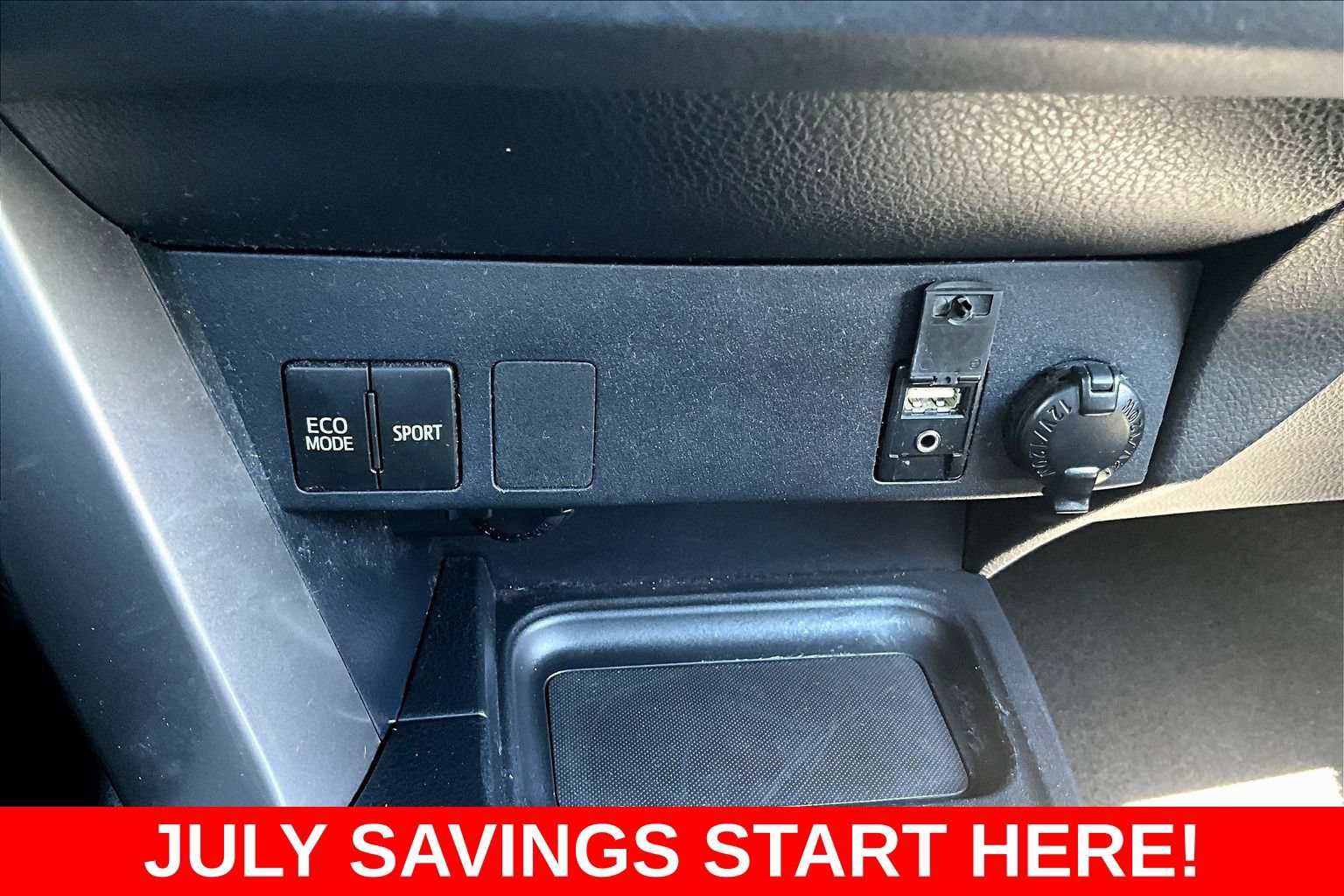Used 2018 Toyota RAV4 LE w/ All Weather Liner Package AWD/4WD image 21