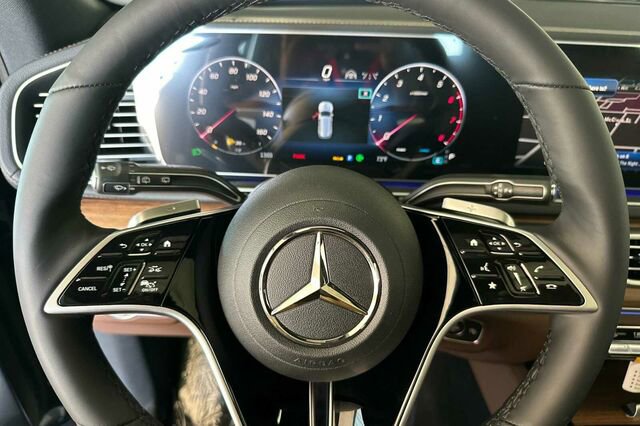 New 2026 Mercedes-Benz GLS 450 4MATIC image 25