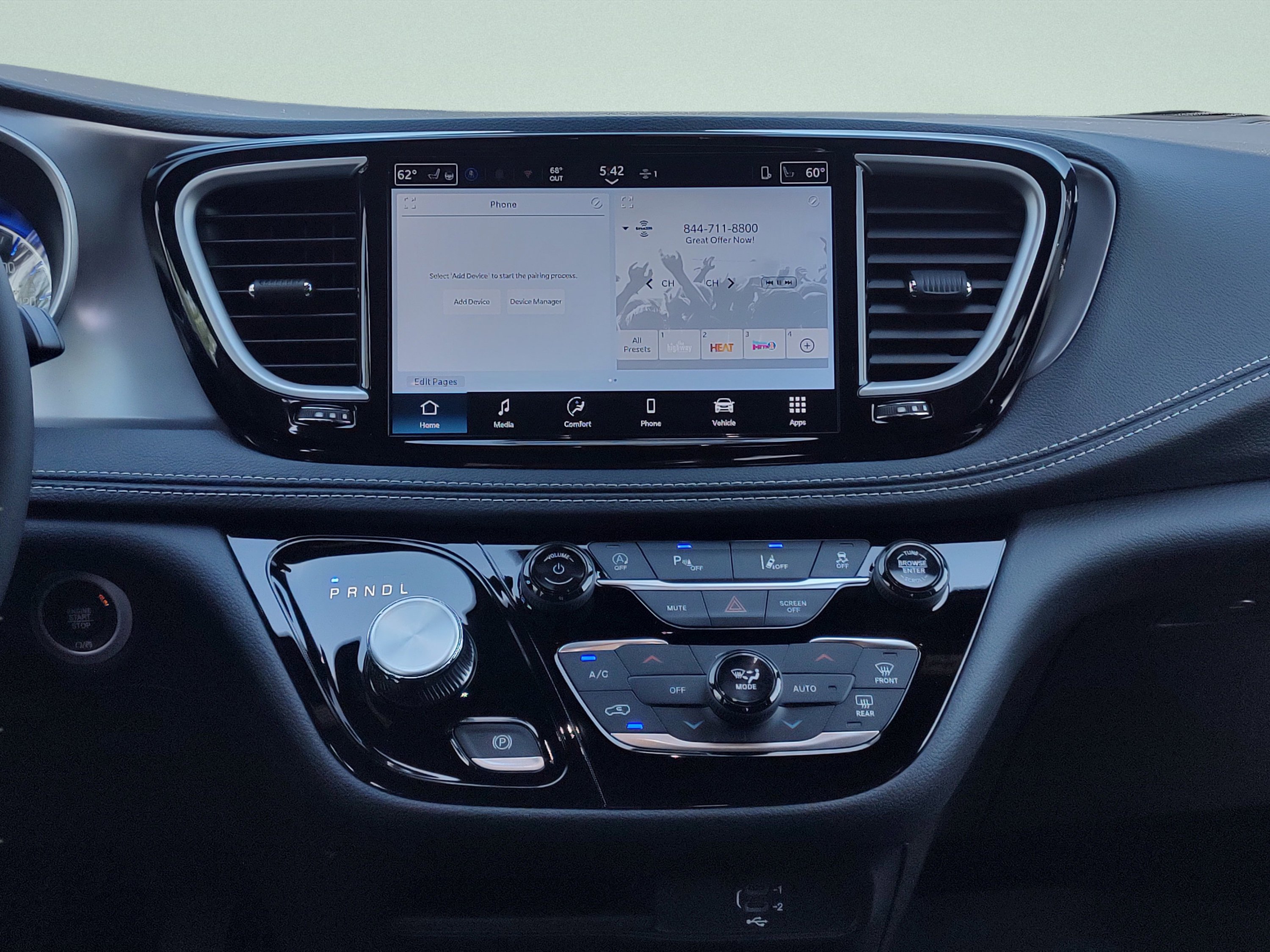 New 2026 Chrysler Pacifica Select w/ S Appearance Package FWD image 13