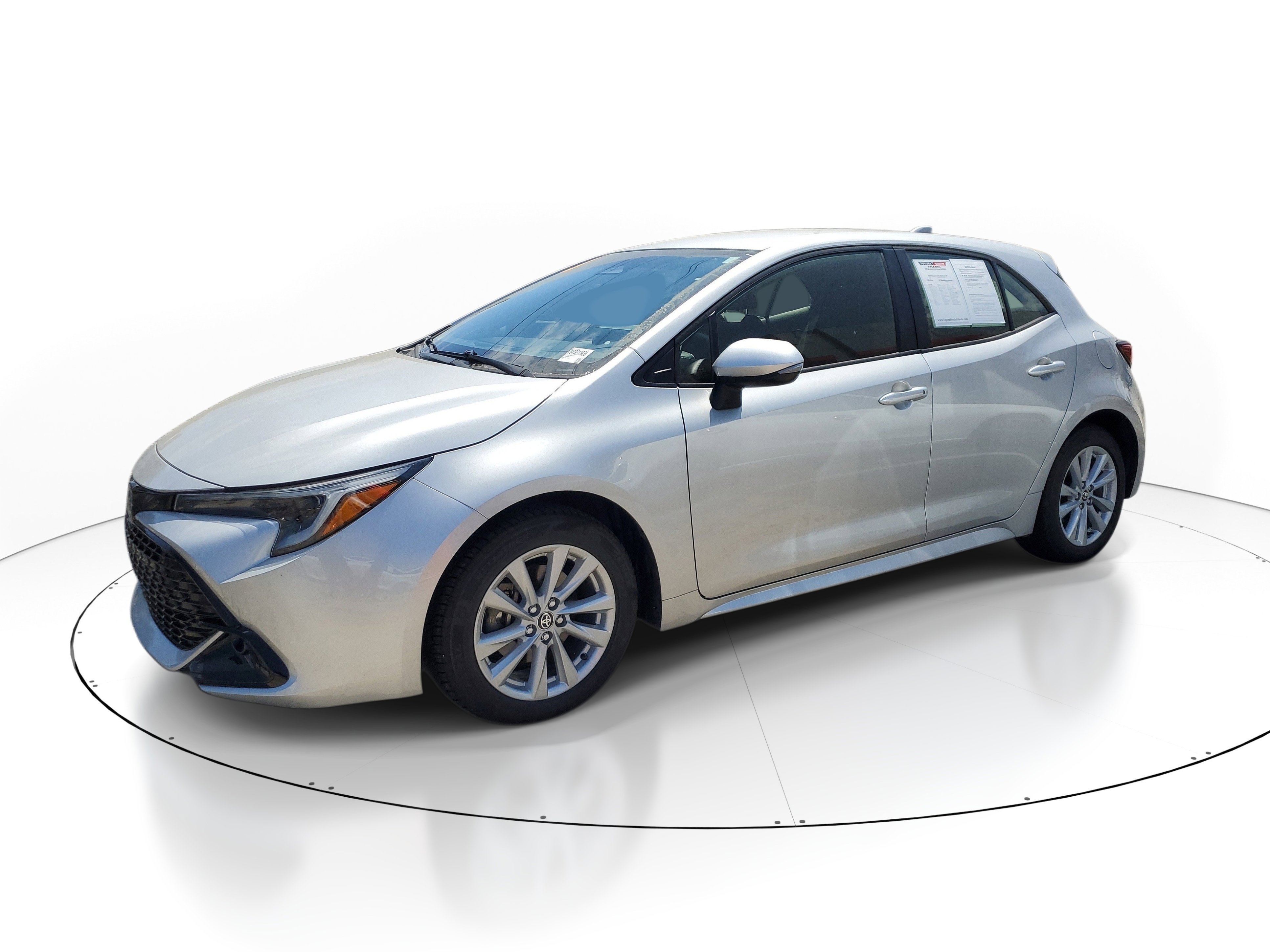 Used 2023 Toyota Corolla SE FWD image 3