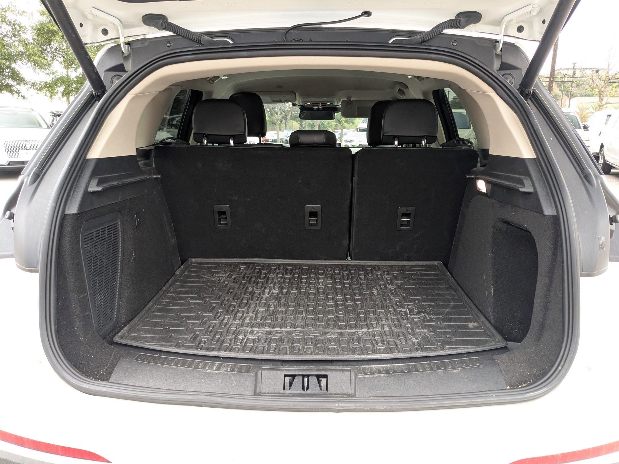 Used 2024 Lincoln Corsair Reserve image 23