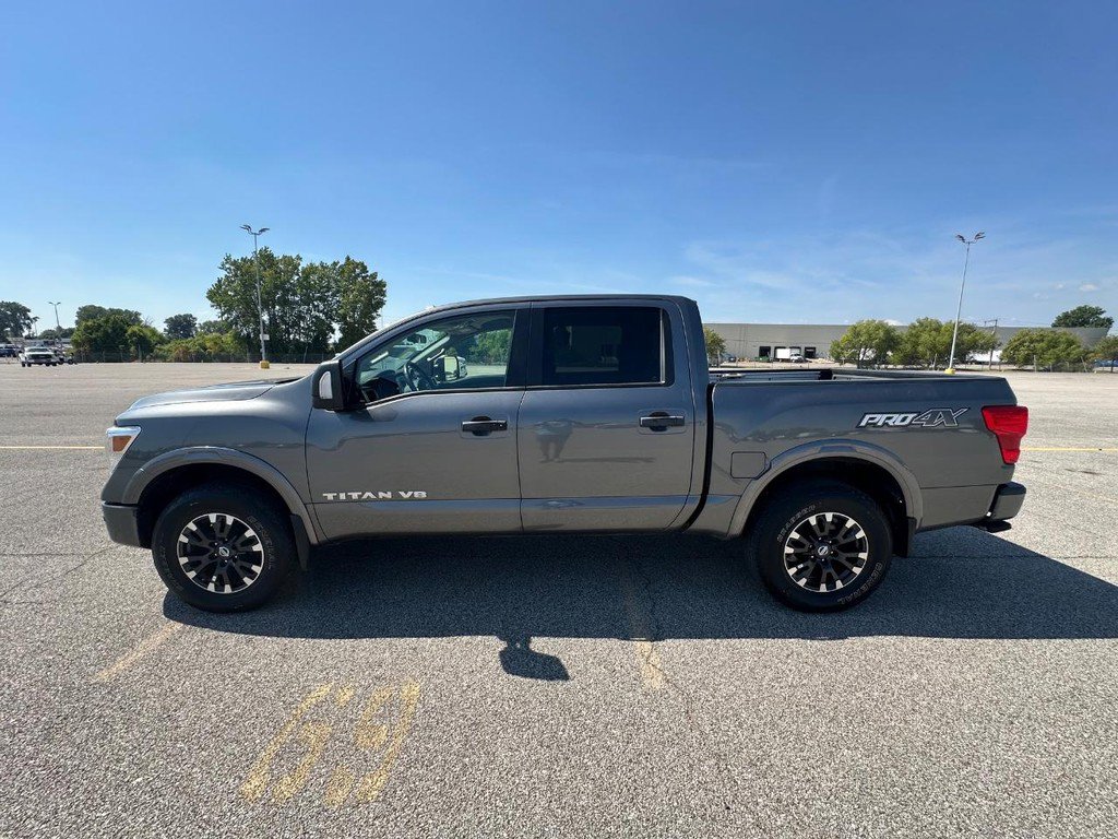 Used 2019 Nissan Titan PRO-4X w/ Pro-4x Utility Package AWD/4WD image 11