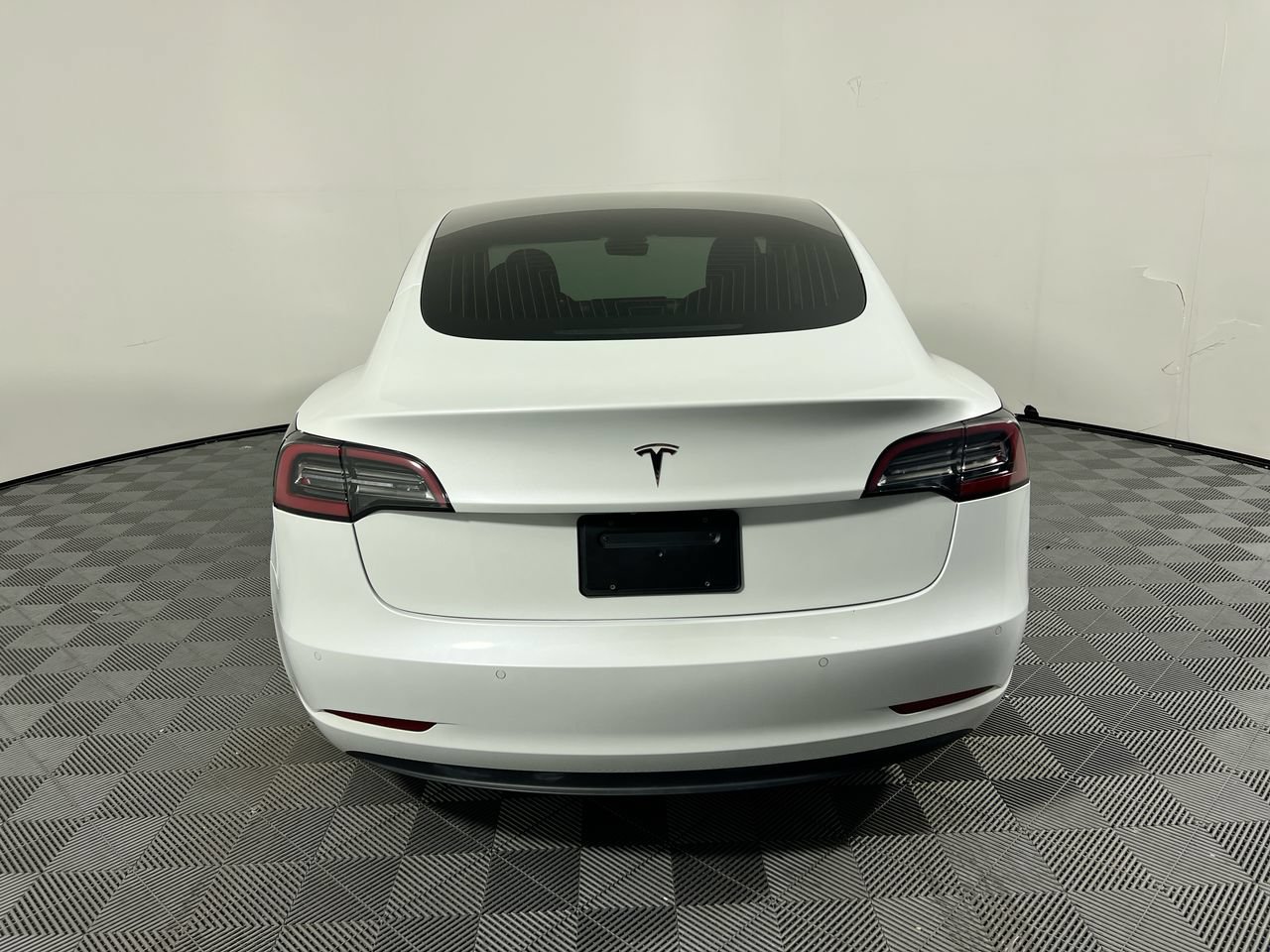 Used 2019 Tesla Model 3 Standard Range Plus RWD image 4