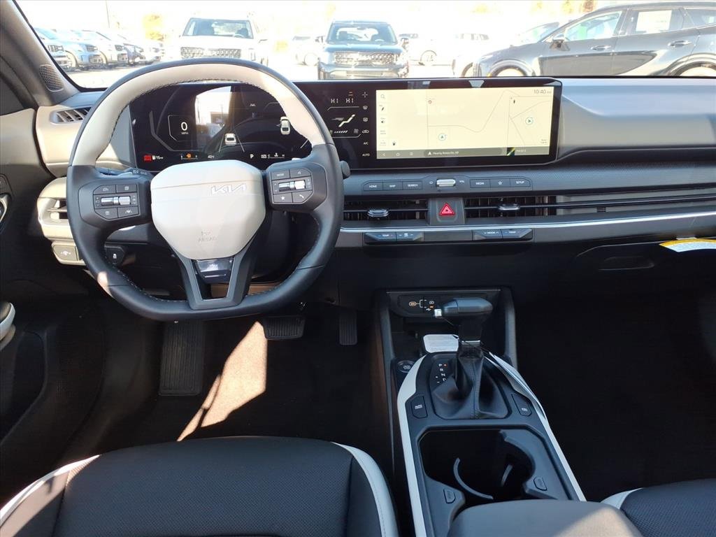 New 2025 Kia K4 GT-Line image 8