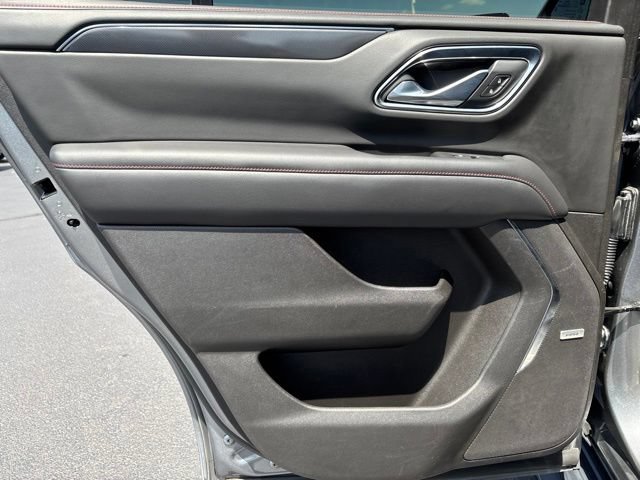 Used 2021 Chevrolet Tahoe RST w/ Luxury Package RWD image 16