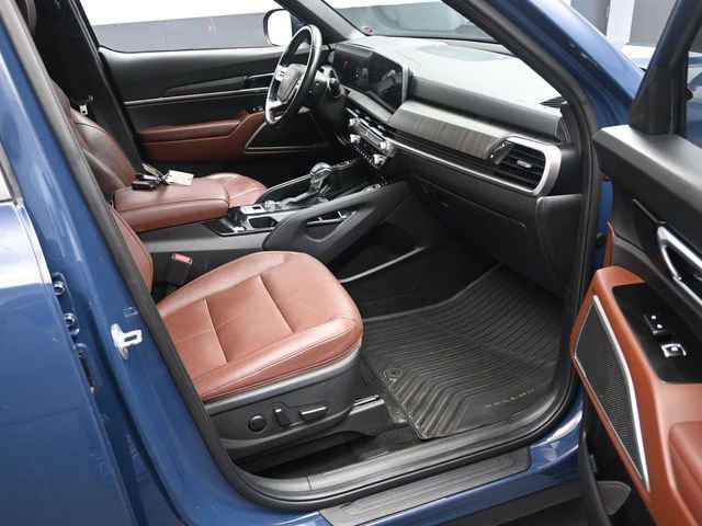 Used 2023 Kia Telluride EX image 32