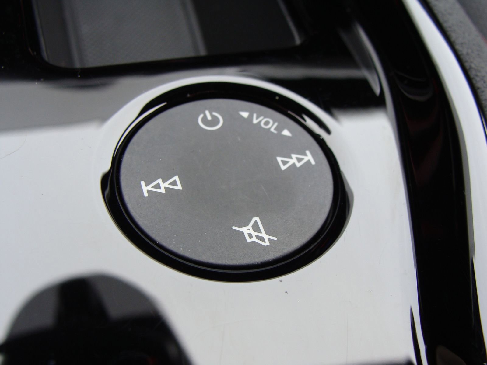 Used 2023 Audi RS e-tron GT AWD/4WD image 27