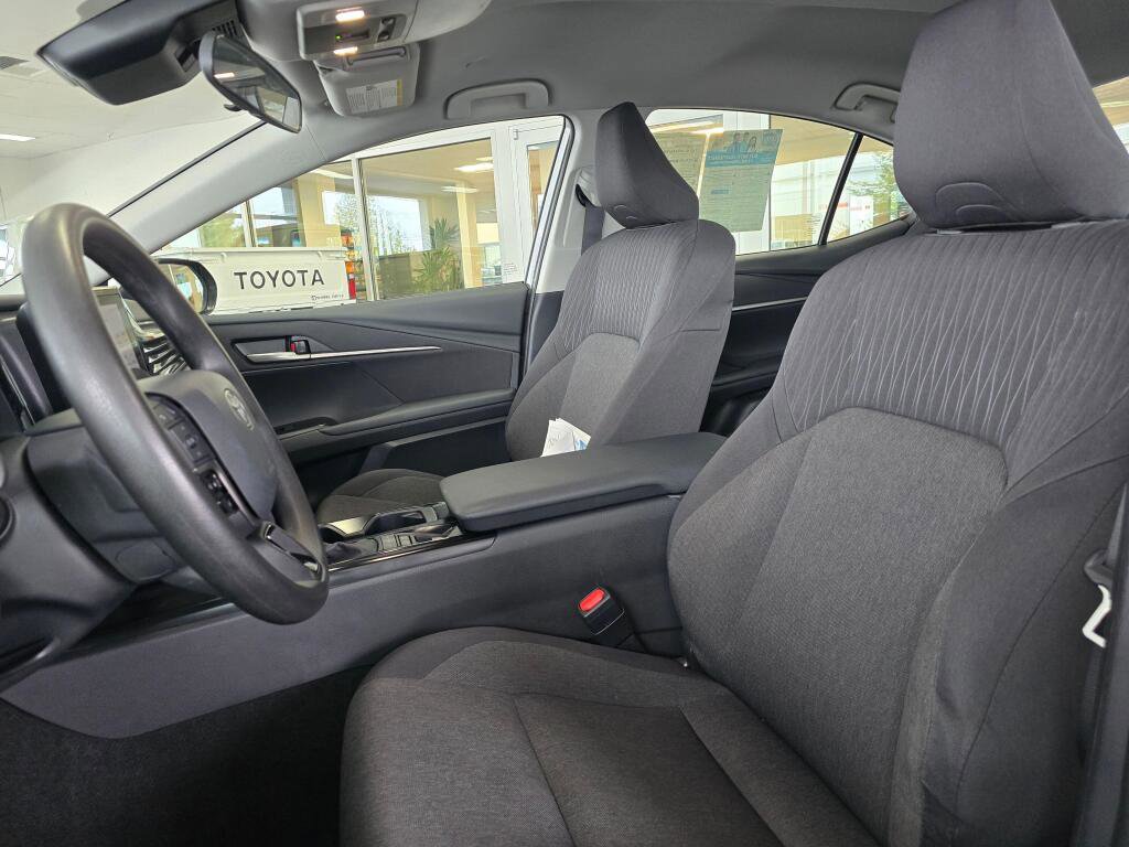 Used 2025 Toyota Camry LE FWD image 22