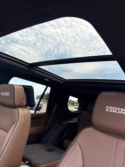 New 2026 Chevrolet Tahoe High Country AWD/4WD image 31