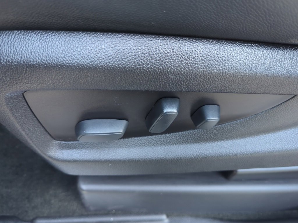 Used 2017 Chevrolet Suburban Premier image 15