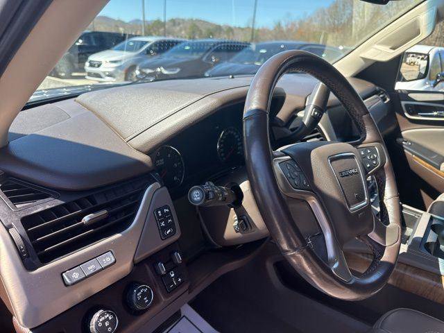Used 2019 GMC Yukon XL Denali w/ Denali Ultimate Package image 17