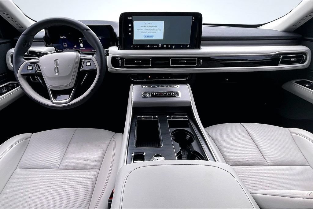 Used 2026 Lincoln Aviator 2WD image 9