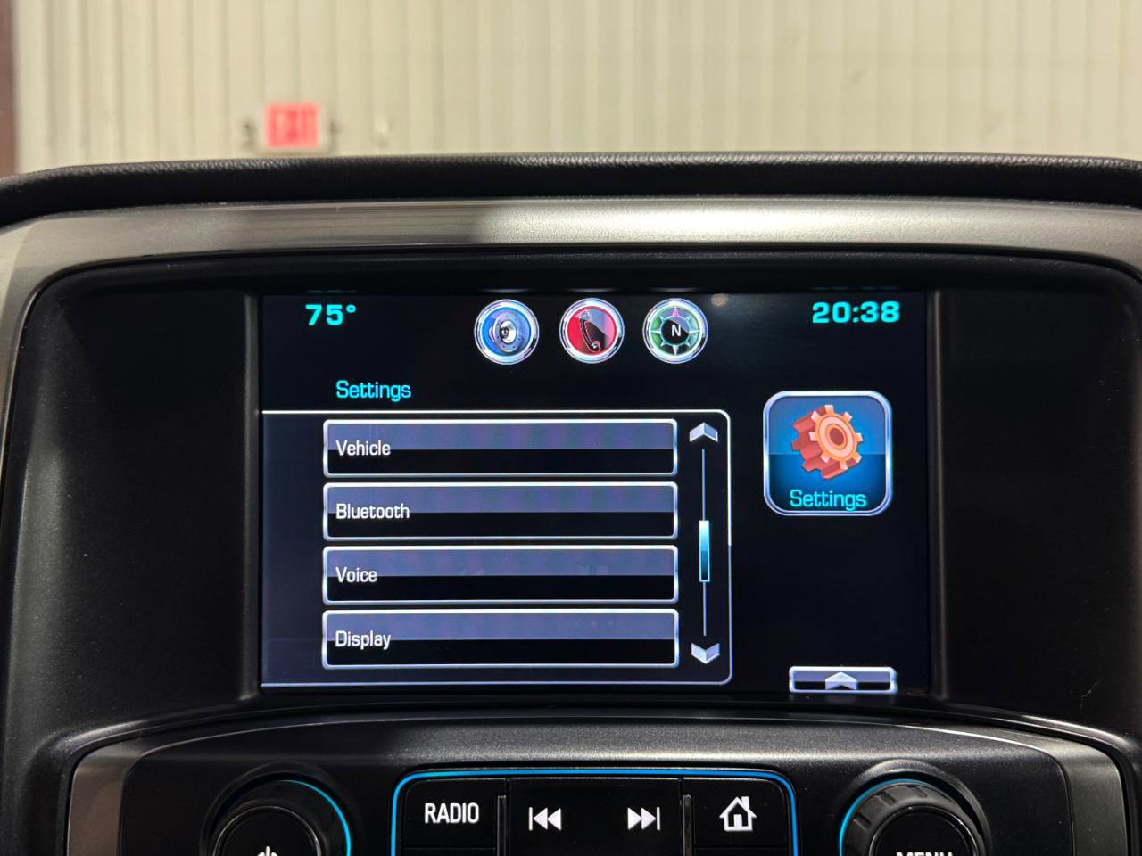 Used 2015 Chevrolet Silverado 2500 LT w/ LT Convenience Package AWD/4WD image 13