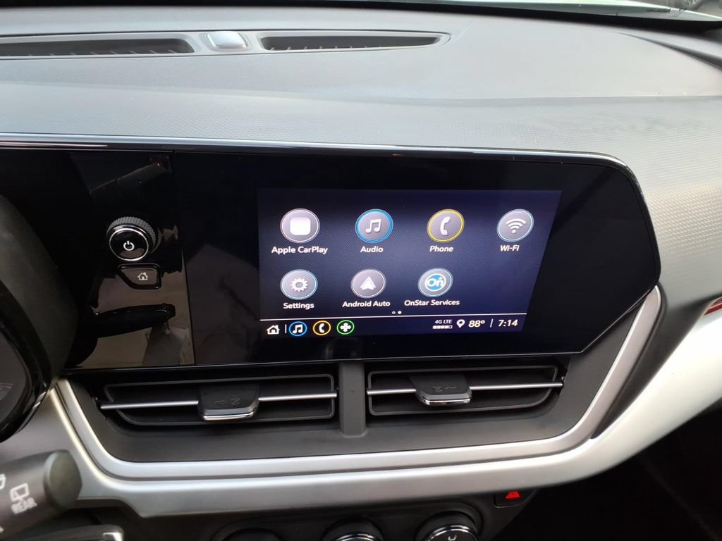 Certified 2024 Chevrolet Trax RS w/ Driver Confidence Package FWD image 23