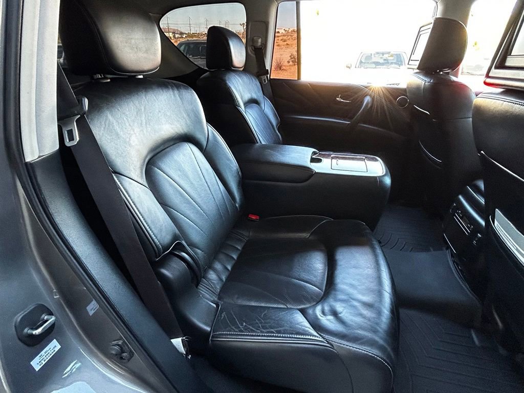 Used 2015 INFINITI QX80 4WD w/ Deluxe Technology Package image 31