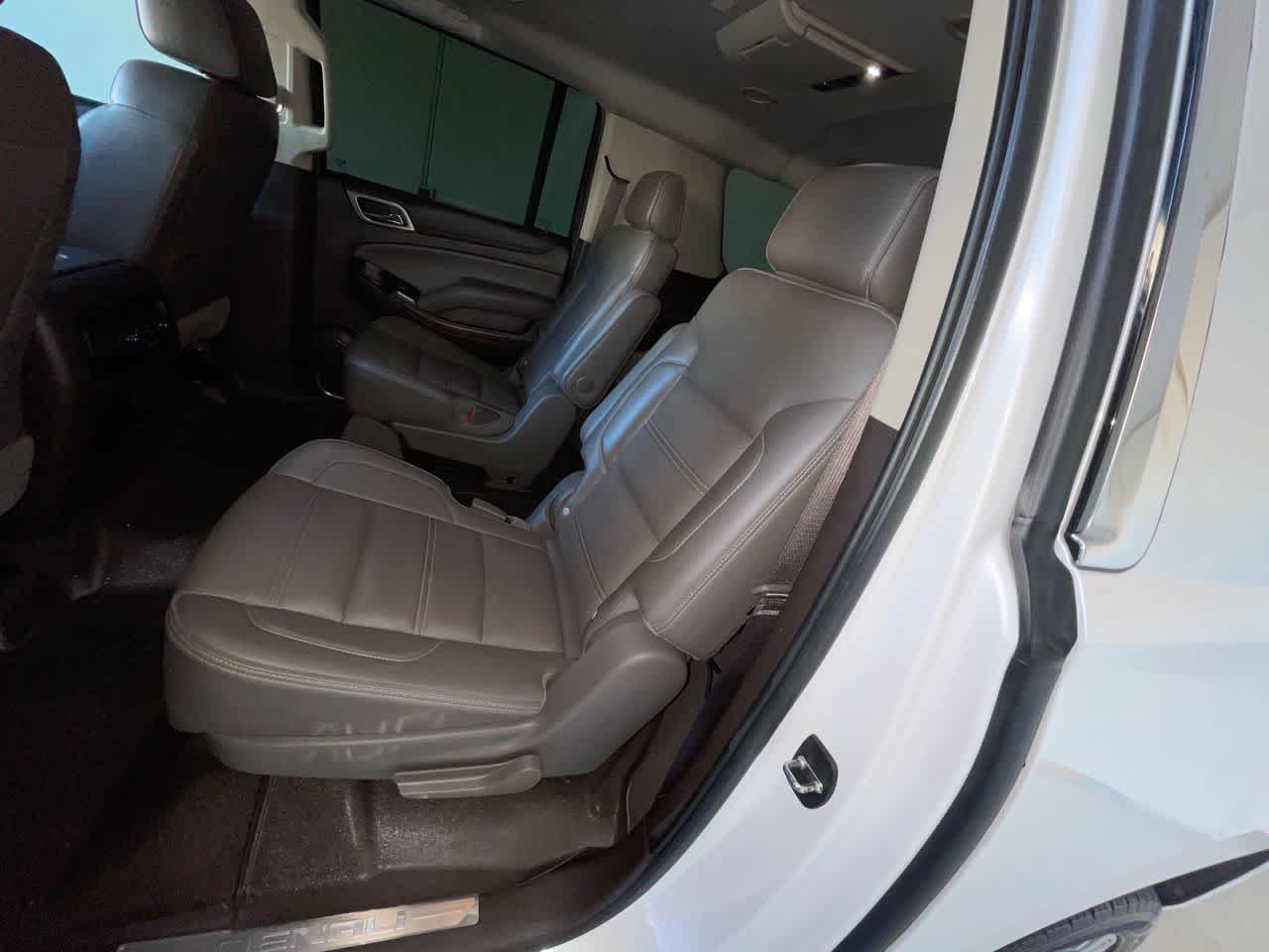 Used 2019 GMC Yukon XL Denali w/ Denali Ultimate Package AWD/4WD image 23