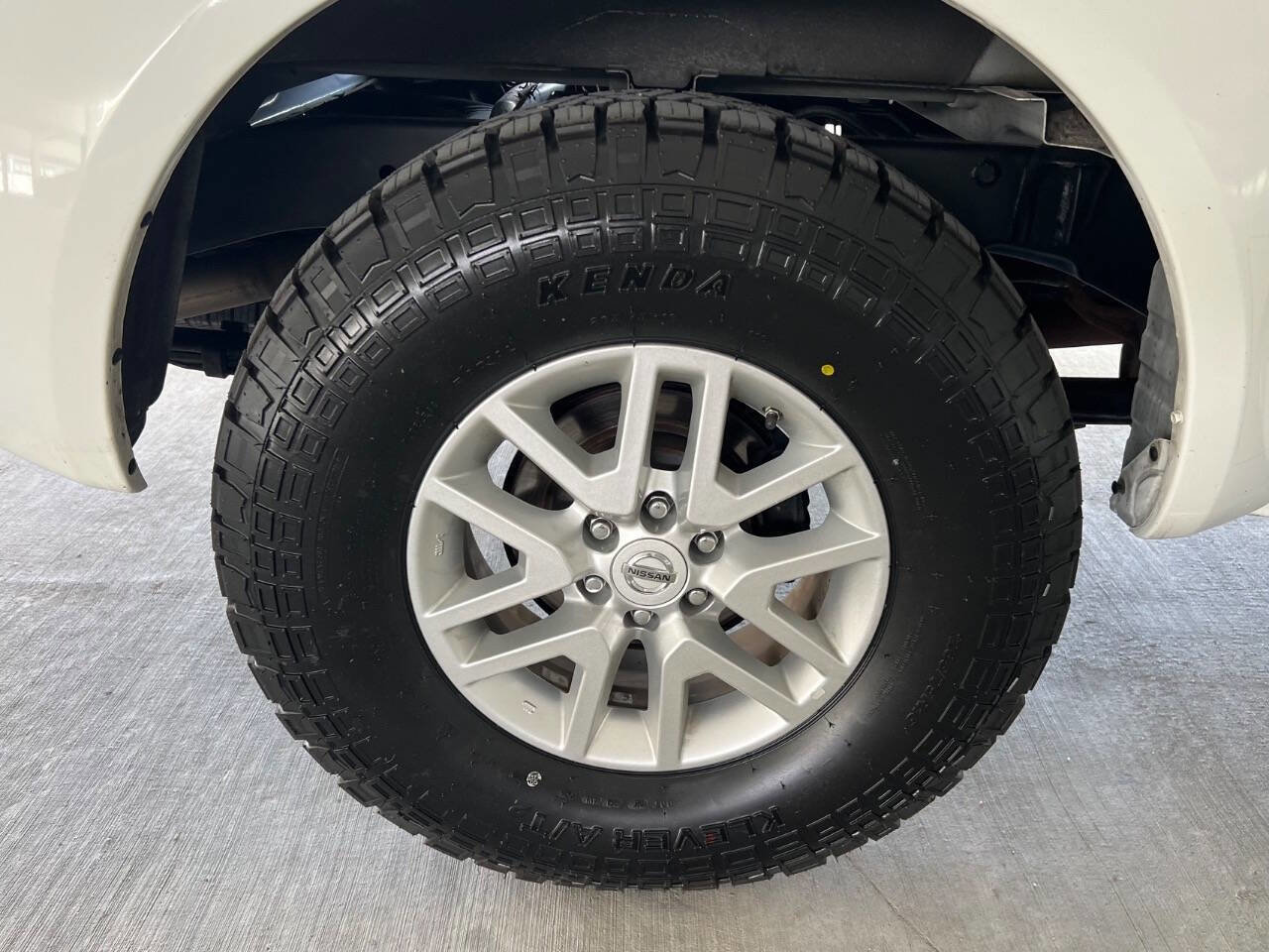 Used 2016 Nissan Frontier SV RWD image 26
