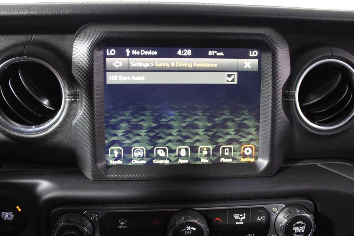 Used 2023 Jeep Wrangler Sahara AWD/4WD image 21