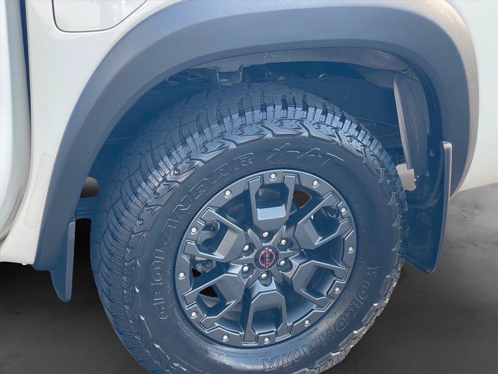 Used 2022 Nissan Frontier PRO-4X w/ Pro-4X Premium Package AWD/4WD image 29