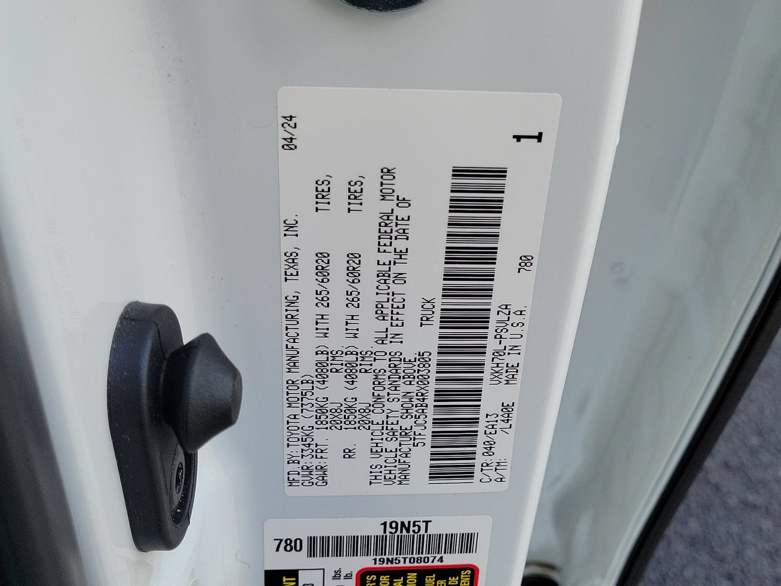 Used 2024 Toyota Tundra Limited w/ Power Package RWD image 29
