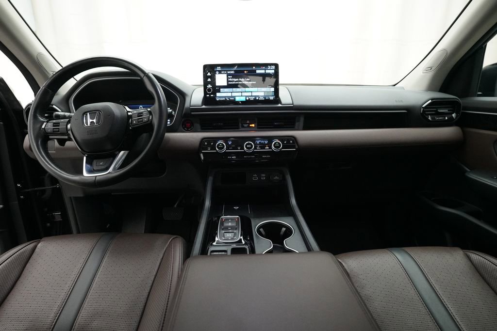 Certified 2024 Honda Pilot Elite image 5