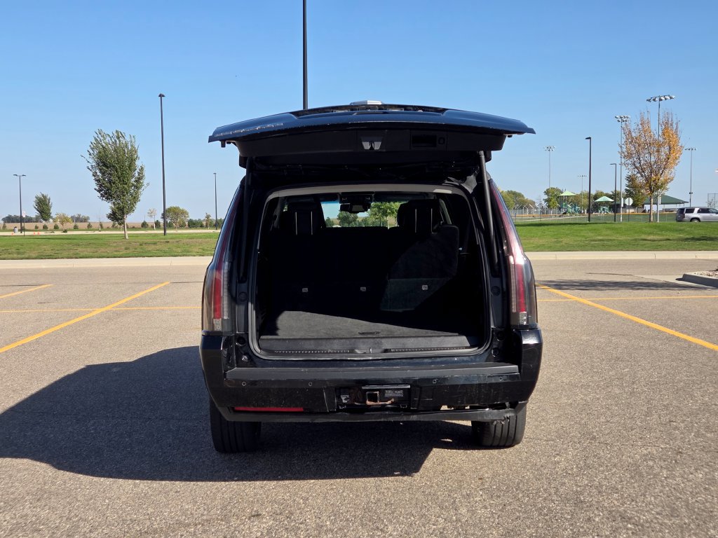 Used 2015 Cadillac Escalade ESV Luxury AWD/4WD image 39