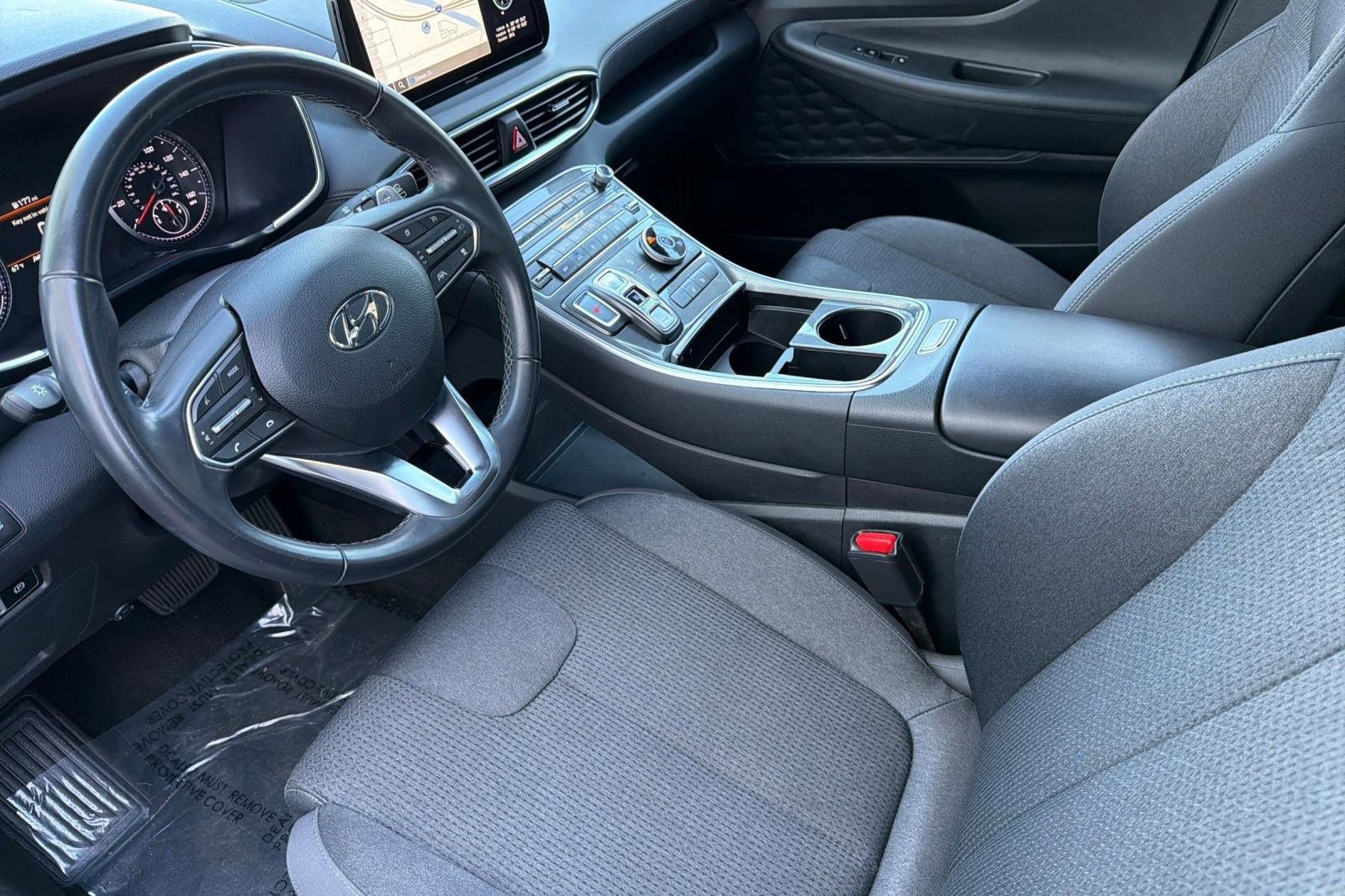 Used 2023 Hyundai Santa Fe SEL image 4