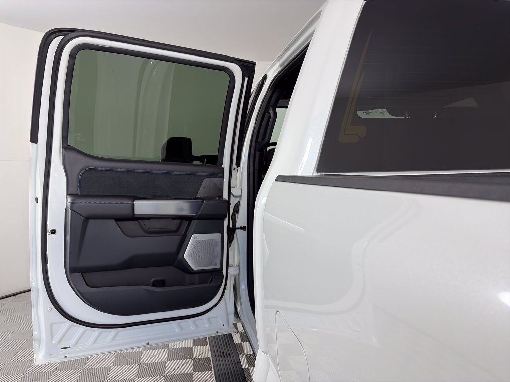 Used 2025 Ford F350 Platinum w/ Tremor Off-Road Package AWD/4WD image 12