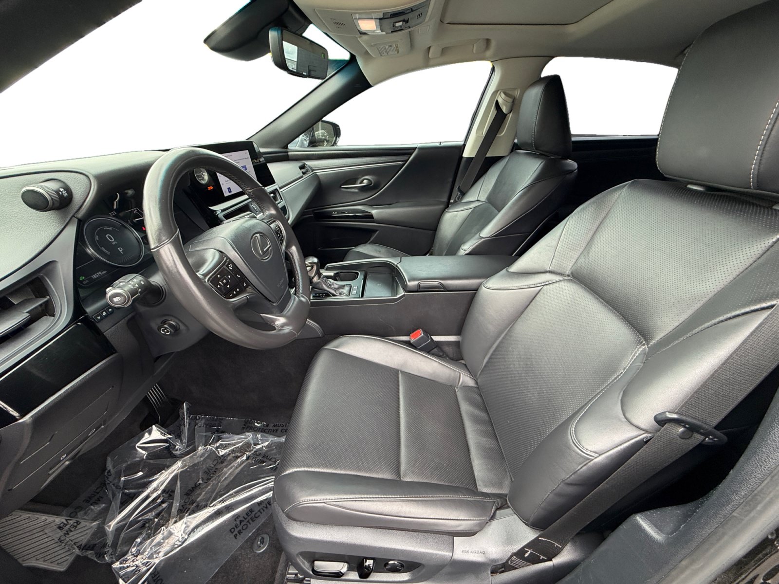 Used 2024 Lexus ES 300h w/ Premium Package FWD image 9