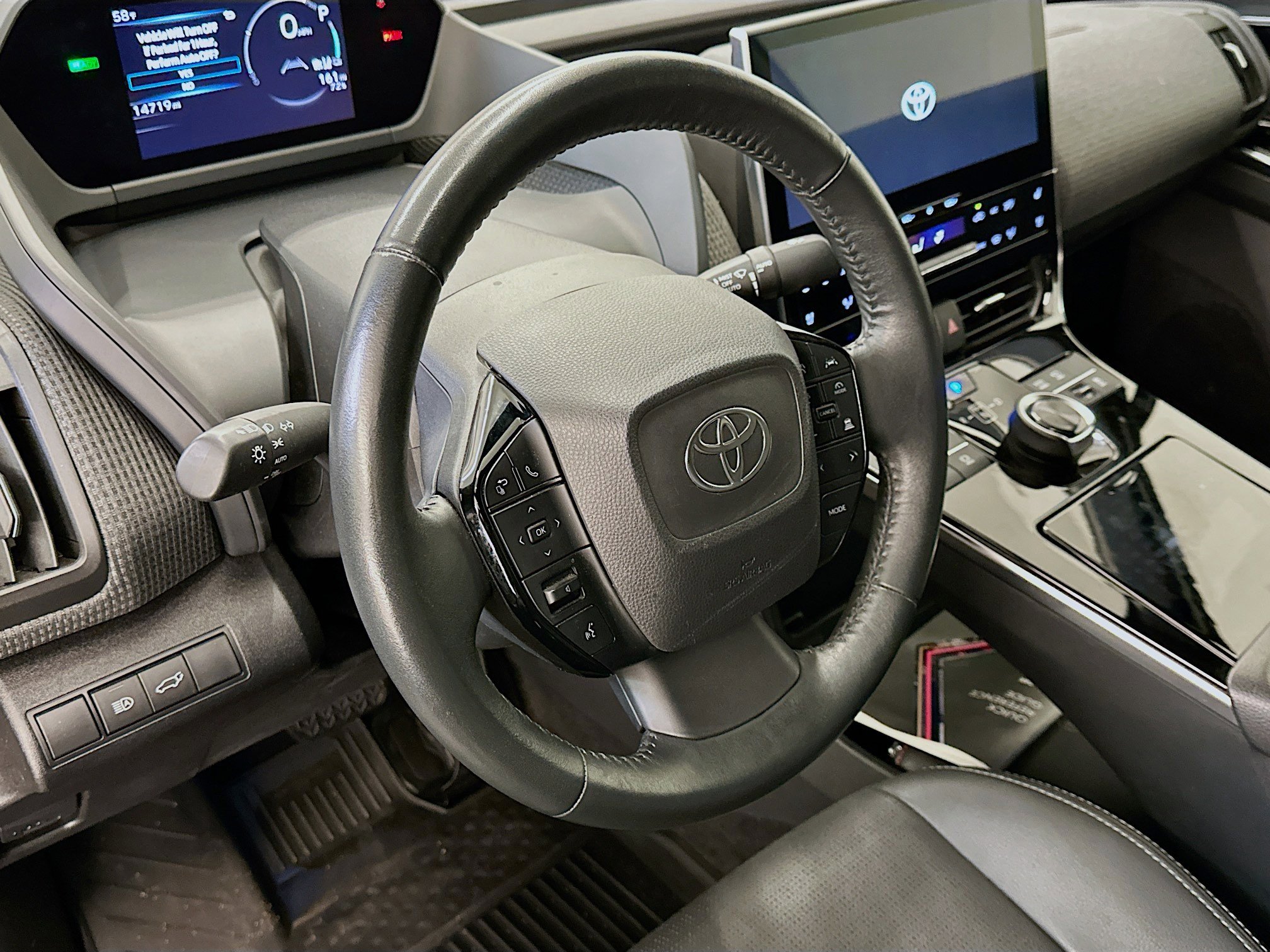 Used 2023 Toyota bZ4X Limited w/ Weather Package AWD/4WD image 18