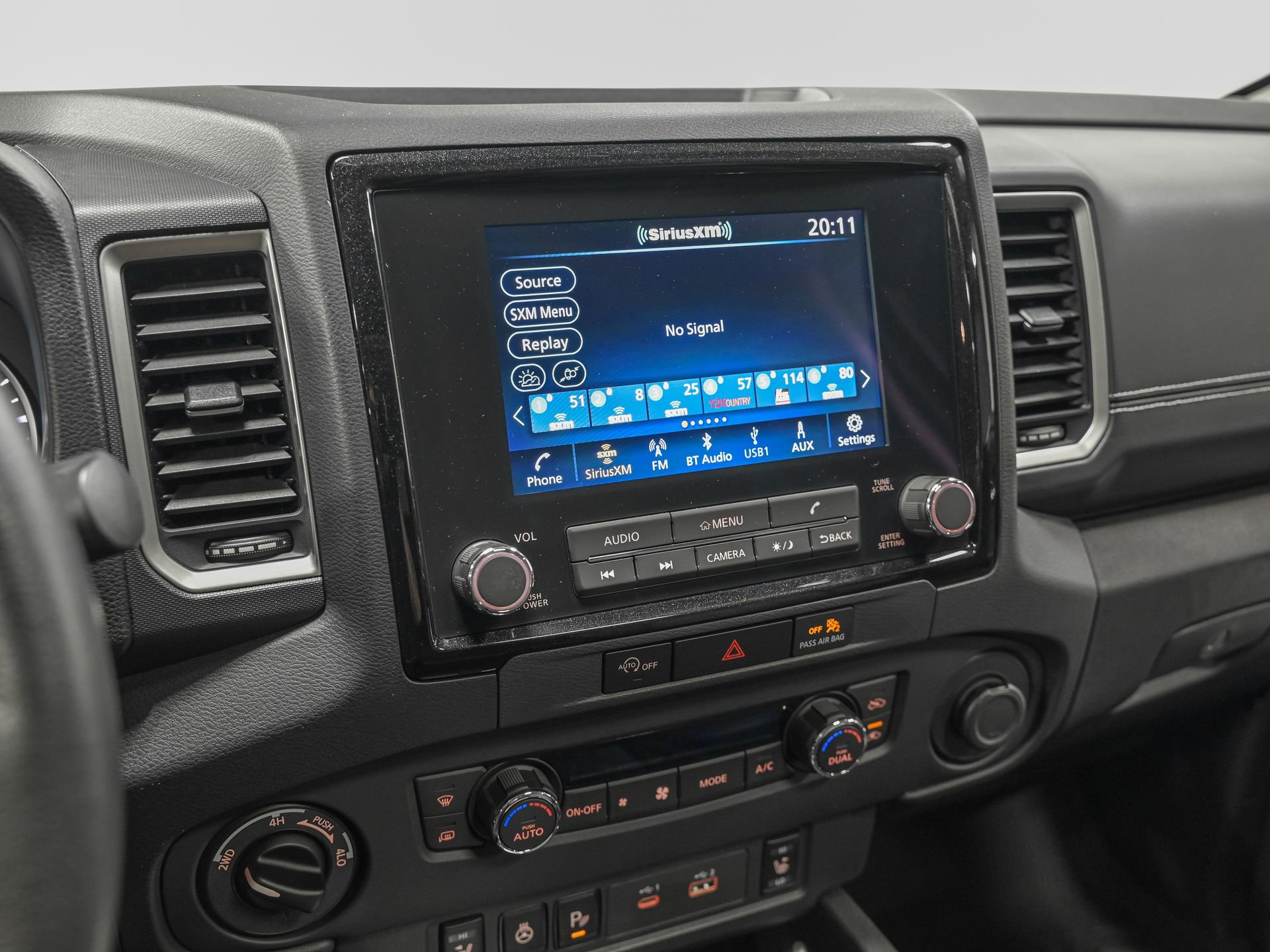 Used 2024 Nissan Frontier SL w/ Technology Package image 22