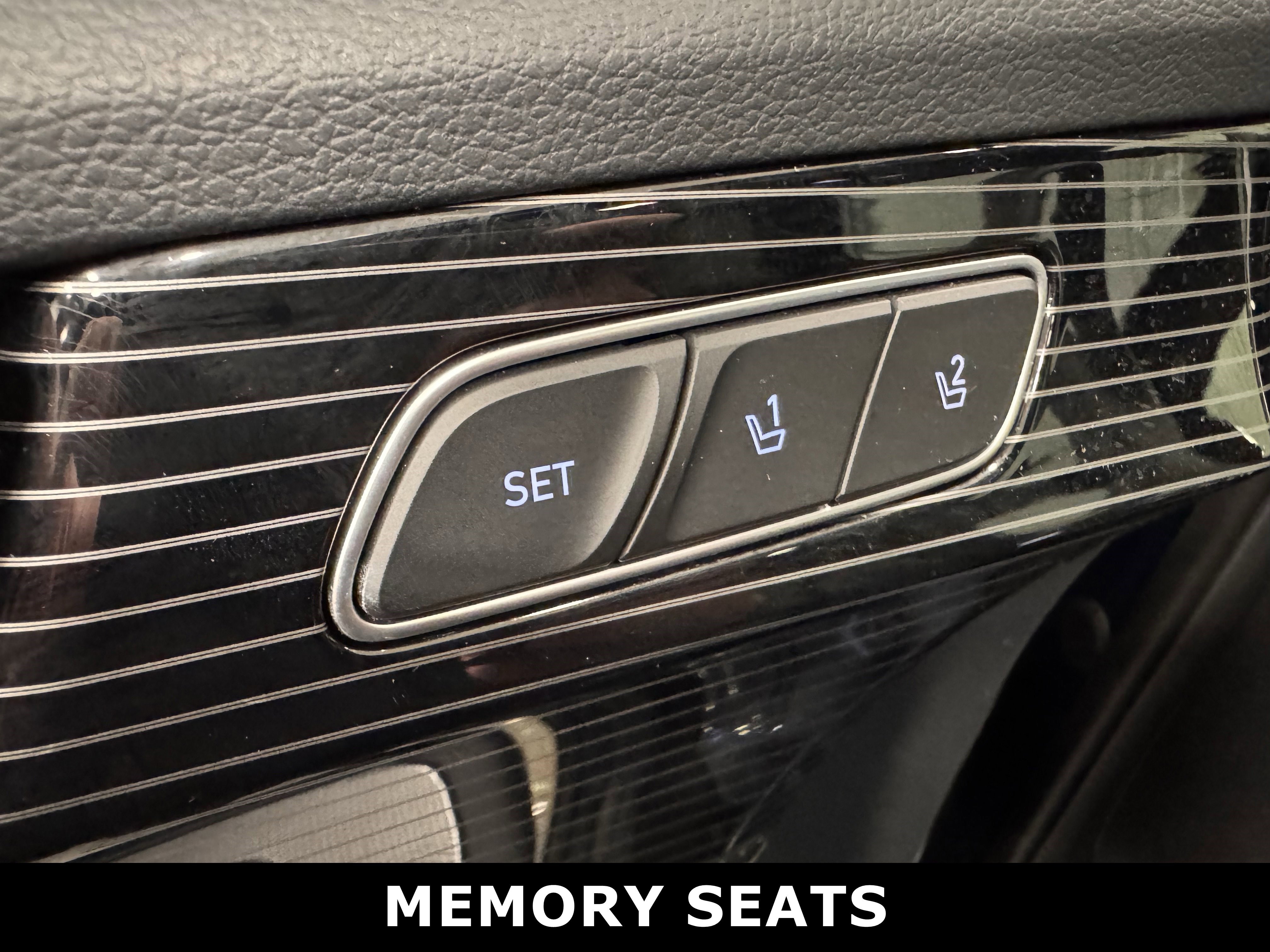 Used 2025 Hyundai Palisade Calligraphy image 24