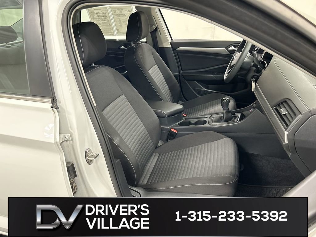 Certified 2023 Volkswagen Jetta S FWD image 22