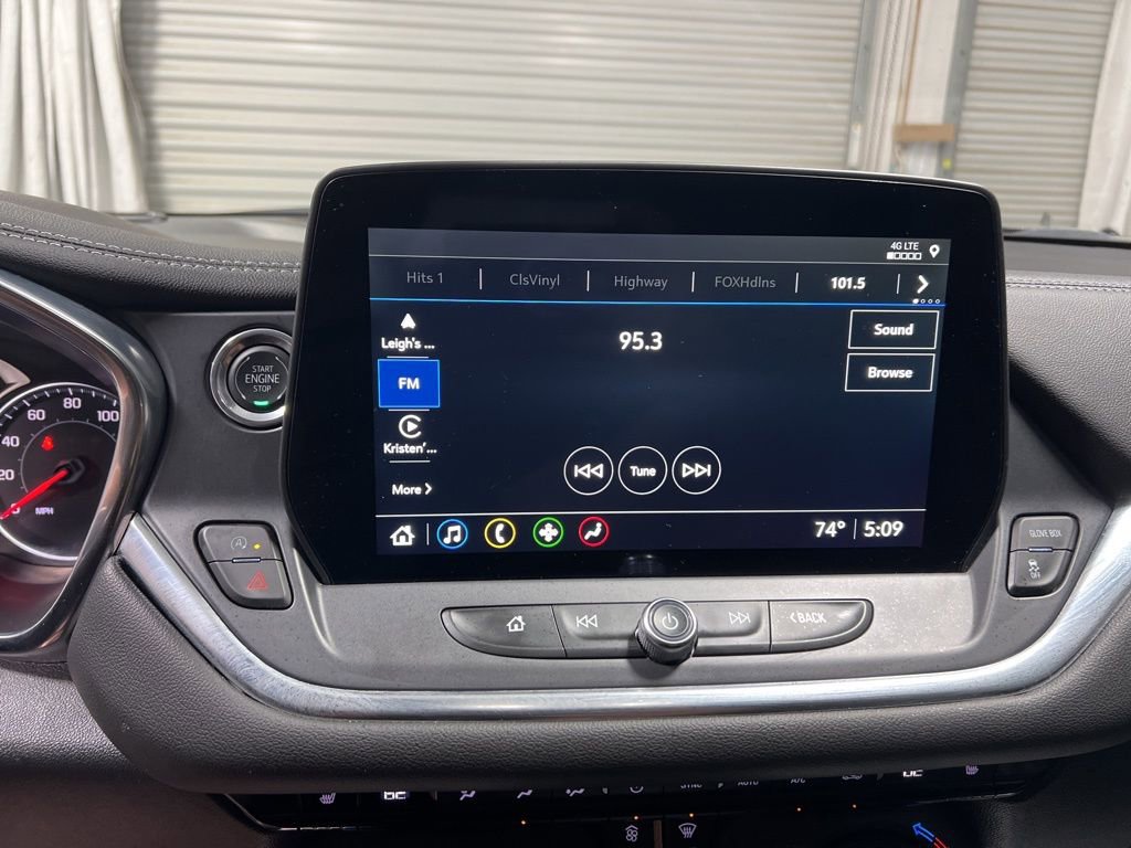 Used 2025 Chevrolet Blazer LT image 31