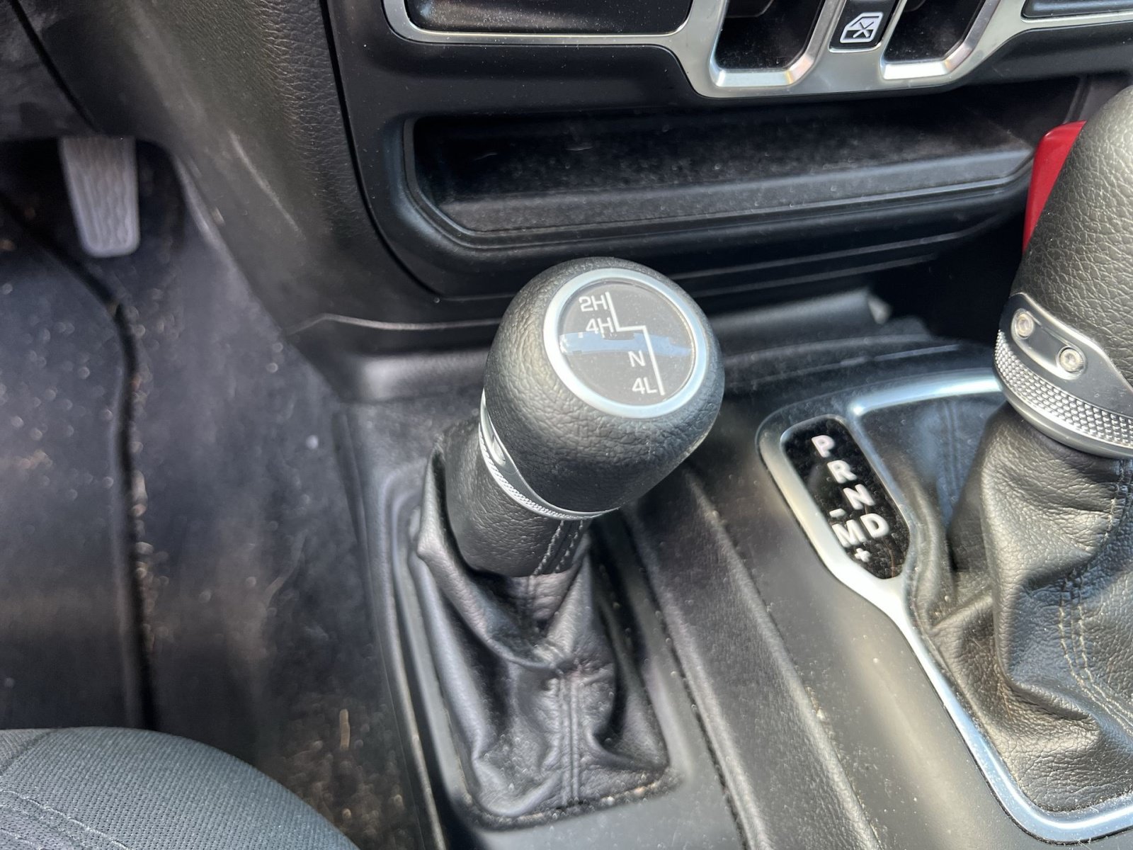Used 2021 Jeep Wrangler Unlimited Sport AWD/4WD image 24