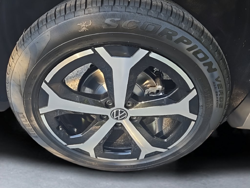 New 2026 Volkswagen Tiguan SE AWD/4WD image 36