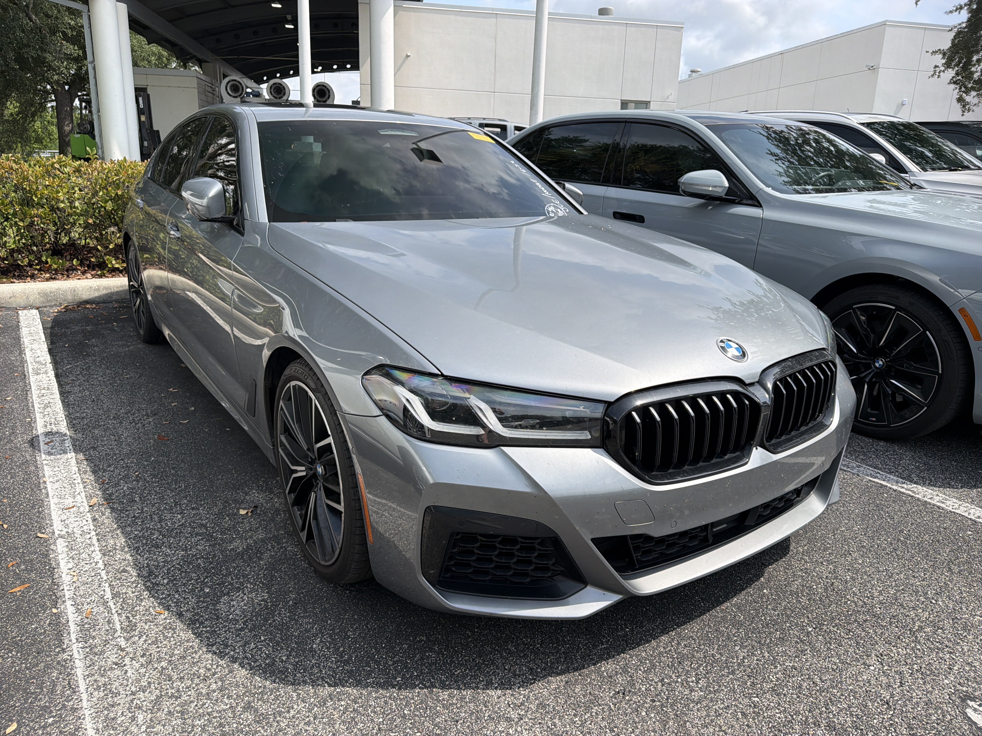 Used 2023 BMW 540i w/ M Sport Package RWD image 1