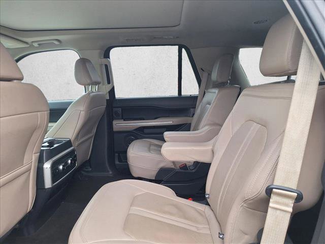 Used 2023 Ford Expedition Limited RWD image 15