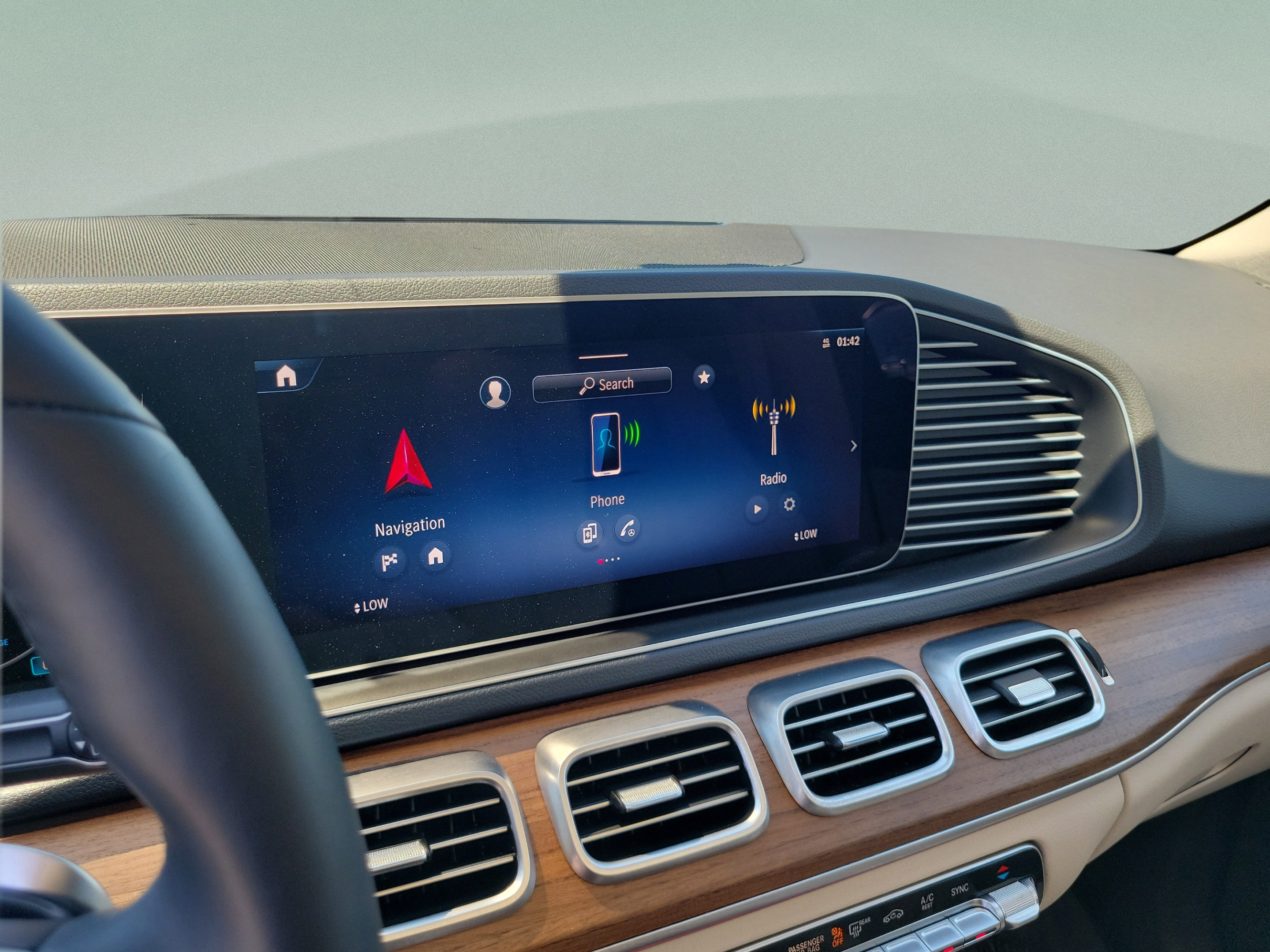 Certified 2026 Mercedes-Benz GLE 450 4MATIC image 17