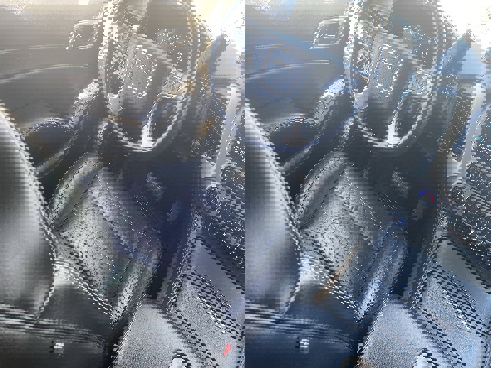 Used 2018 GMC Yukon Denali w/ Open Road Package image 15