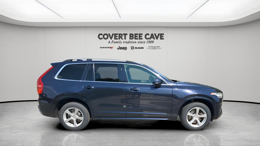 Used 2017 Volvo XC90 T5 Momentum w/ Vision Package image 10