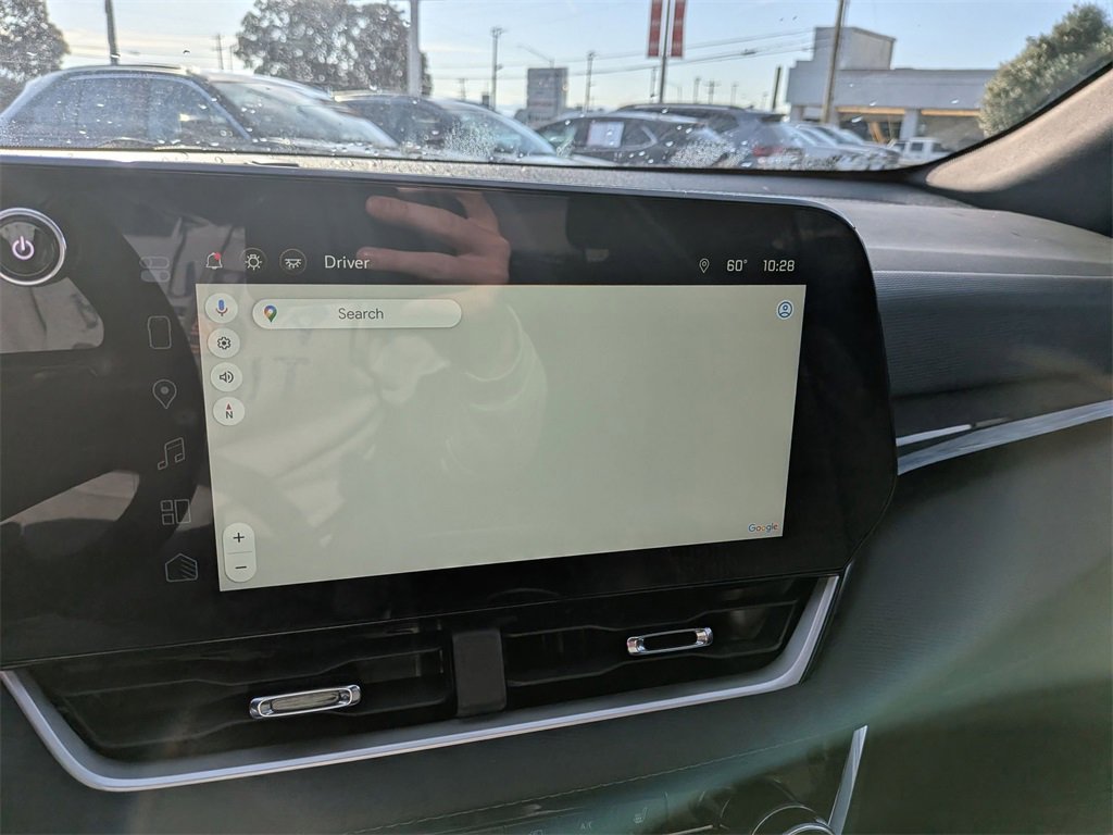 Used 2025 Chevrolet Equinox LT image 17