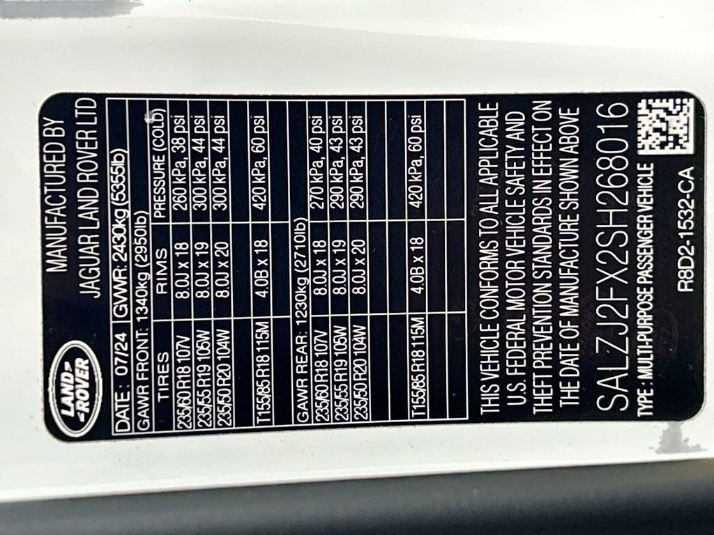 Used 2025 Land Rover Range Rover Evoque S image 34