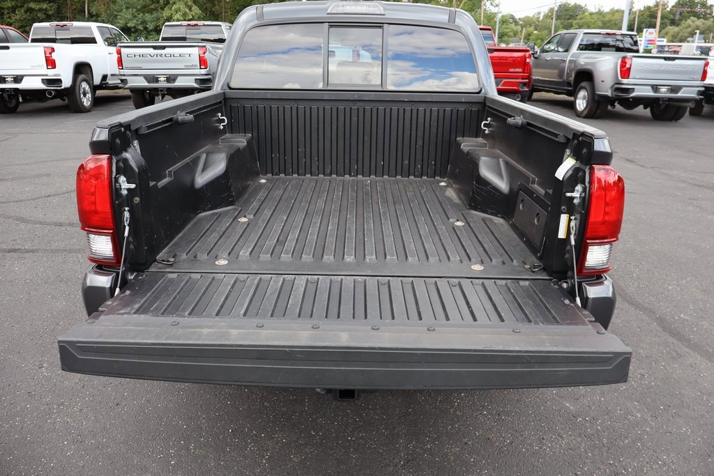 Used 2022 Toyota Tacoma SR5 image 31