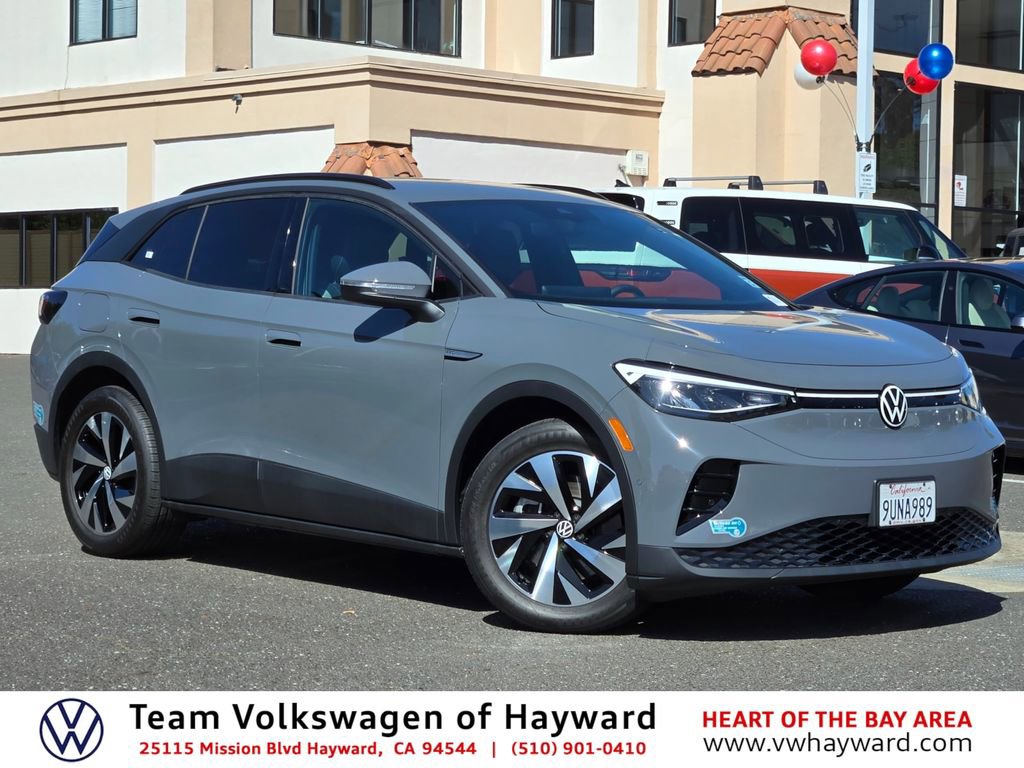 Certified 2025 Volkswagen ID.4 Pro image 1