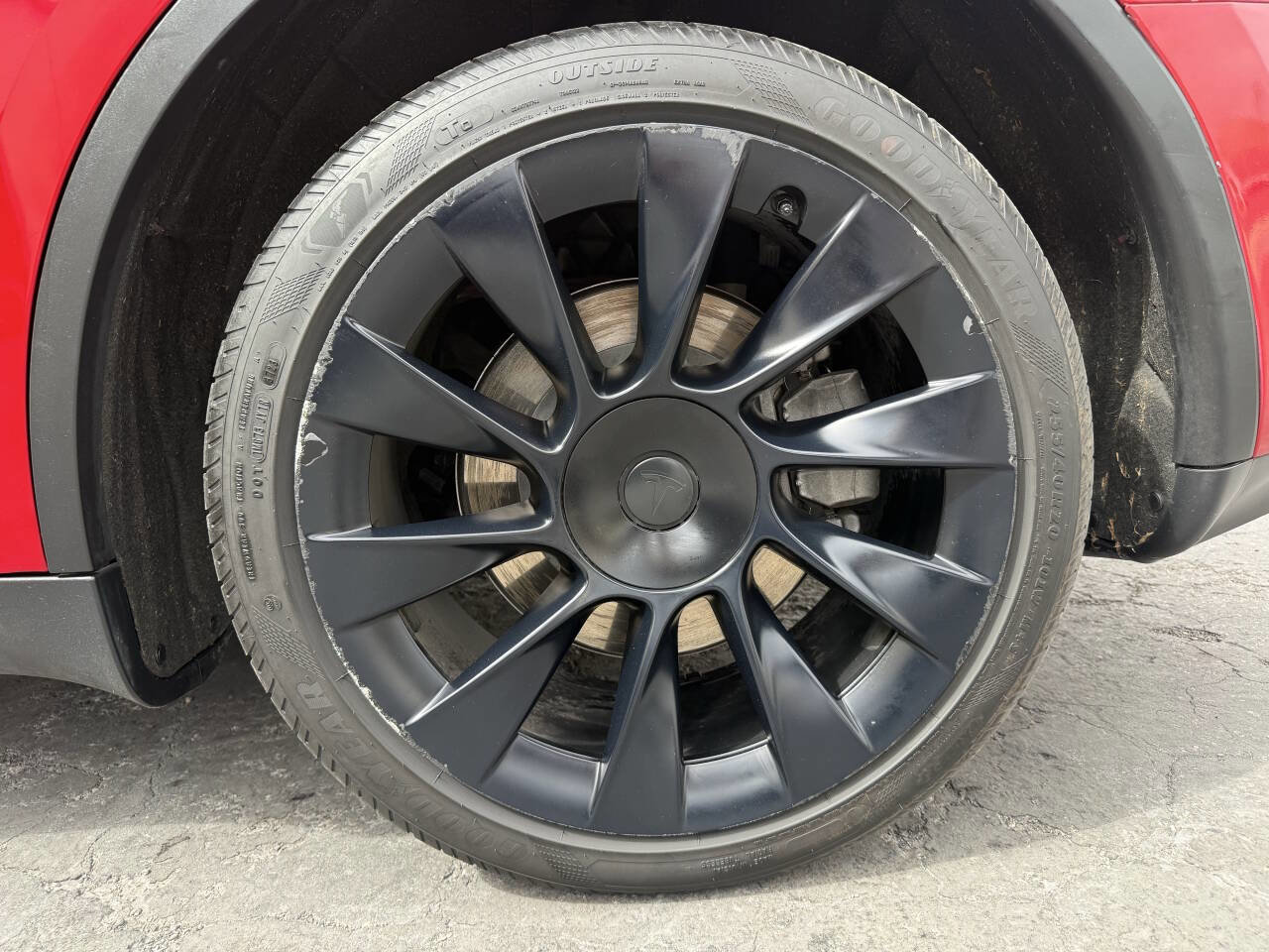 Used 2023 Tesla Model Y Long Range AWD/4WD image 33