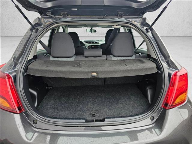 Used 2016 Toyota Yaris SE image 13